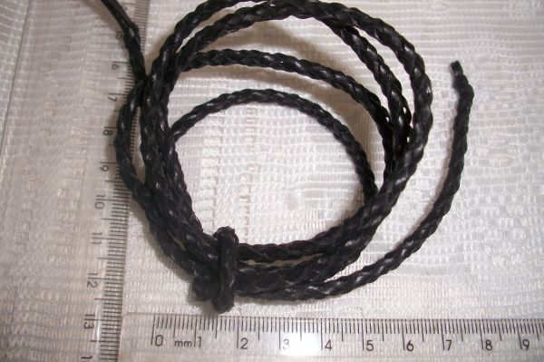 COURO PRETO-O FIO(METRO)