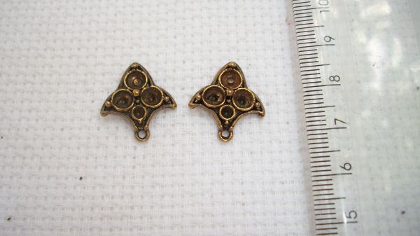 BASE P/ BRINCO OURO VELHO- O PAR